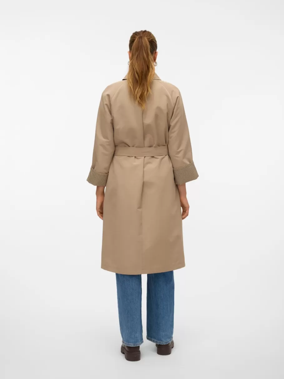 VMSALVIESOFIA Jas | VERO MODA Fashion
